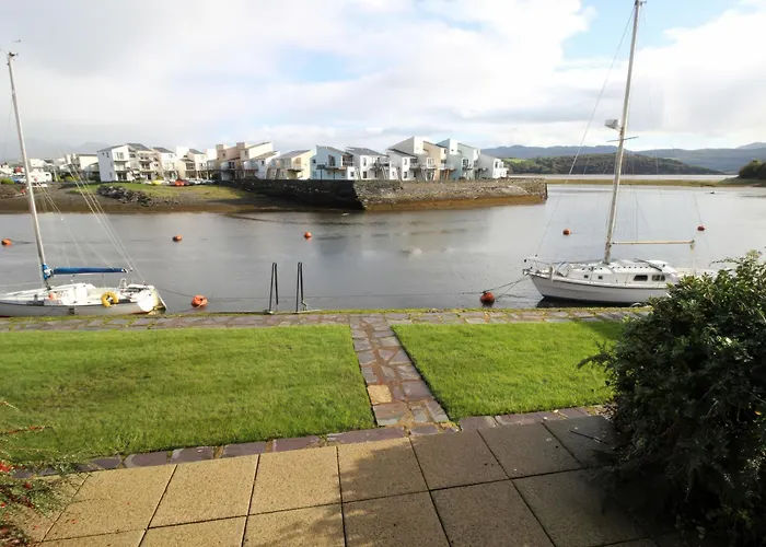 1 Oakley Wharf